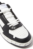Freedots Low-Top Sneakers